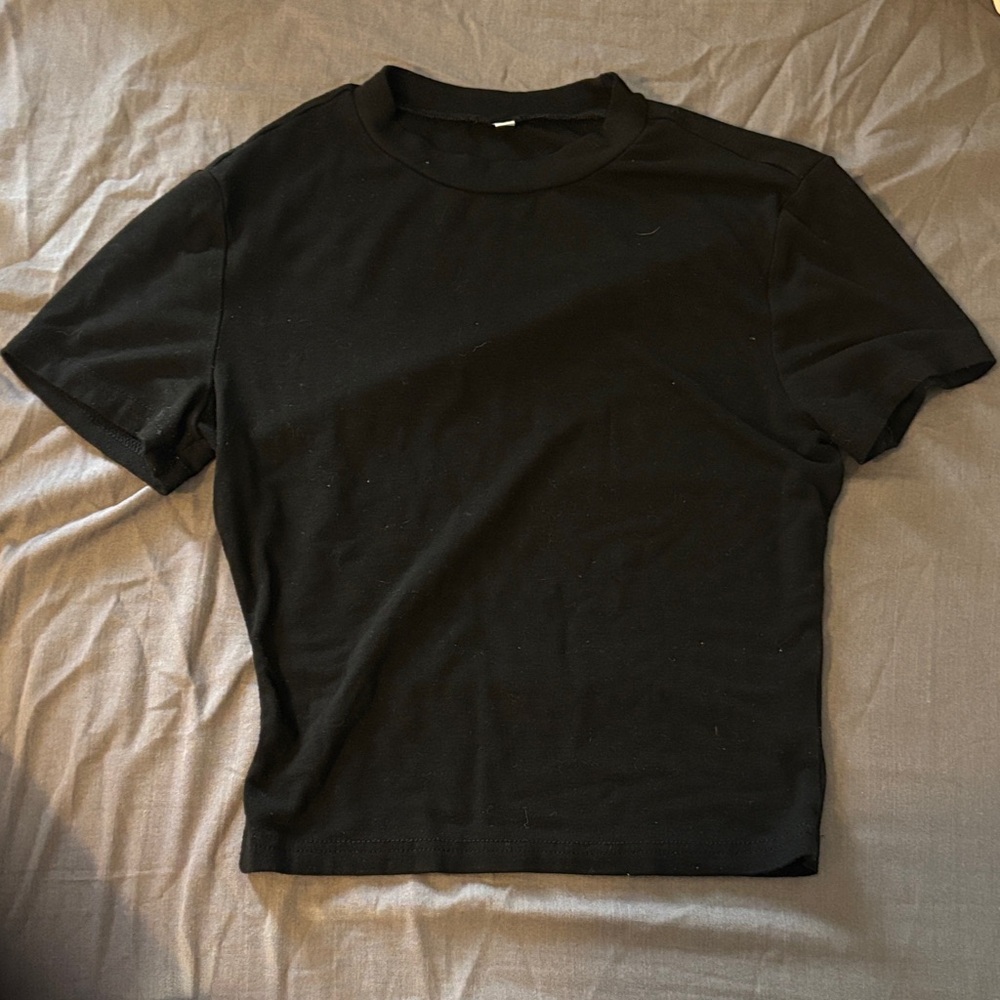 SHEIN Black Crop Top